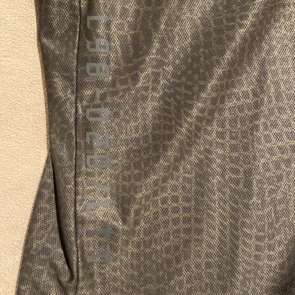 Lululemon men’s workout shirt - Picture 3 of 6